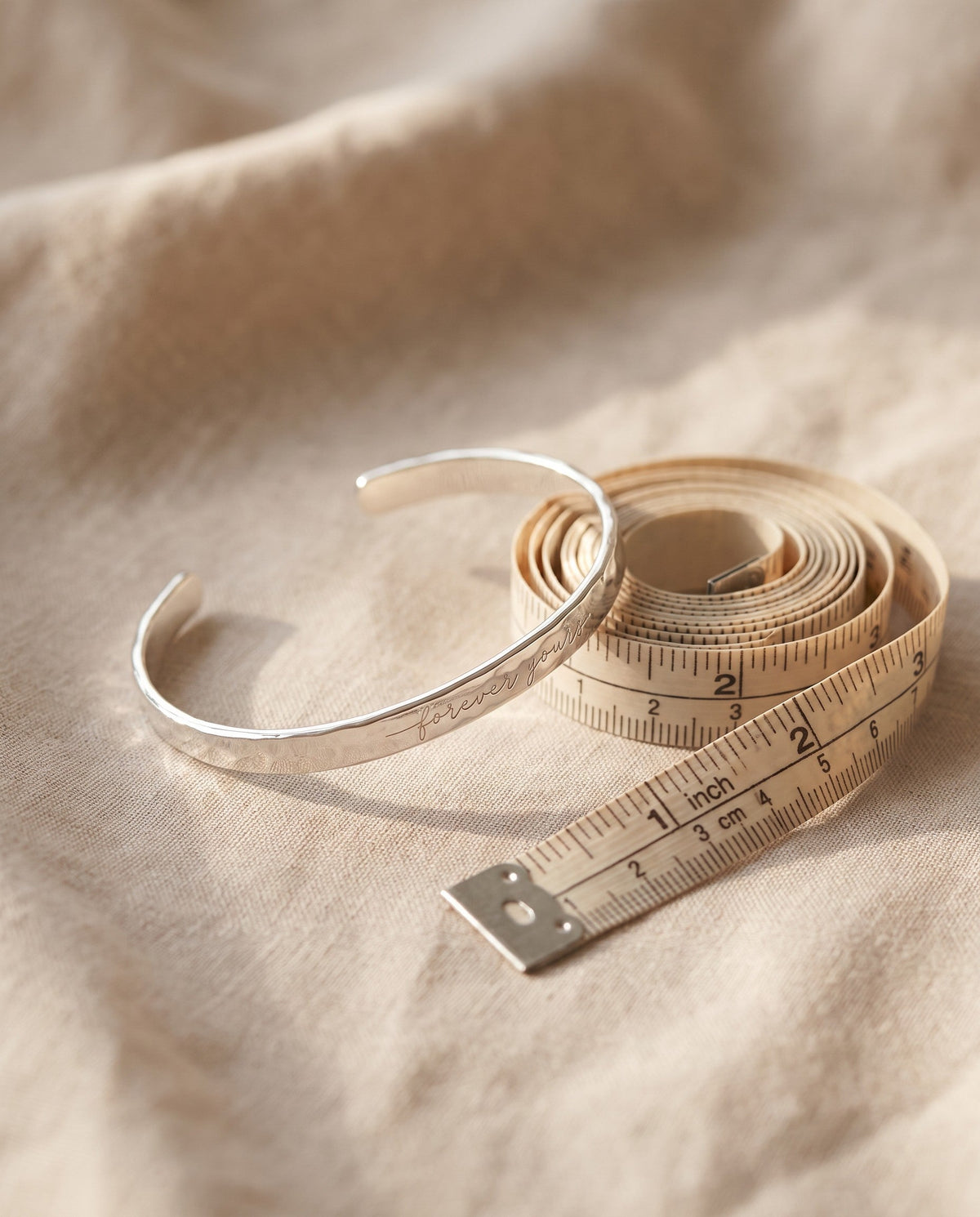 How to Choose the Right Cuff Bracelet Size