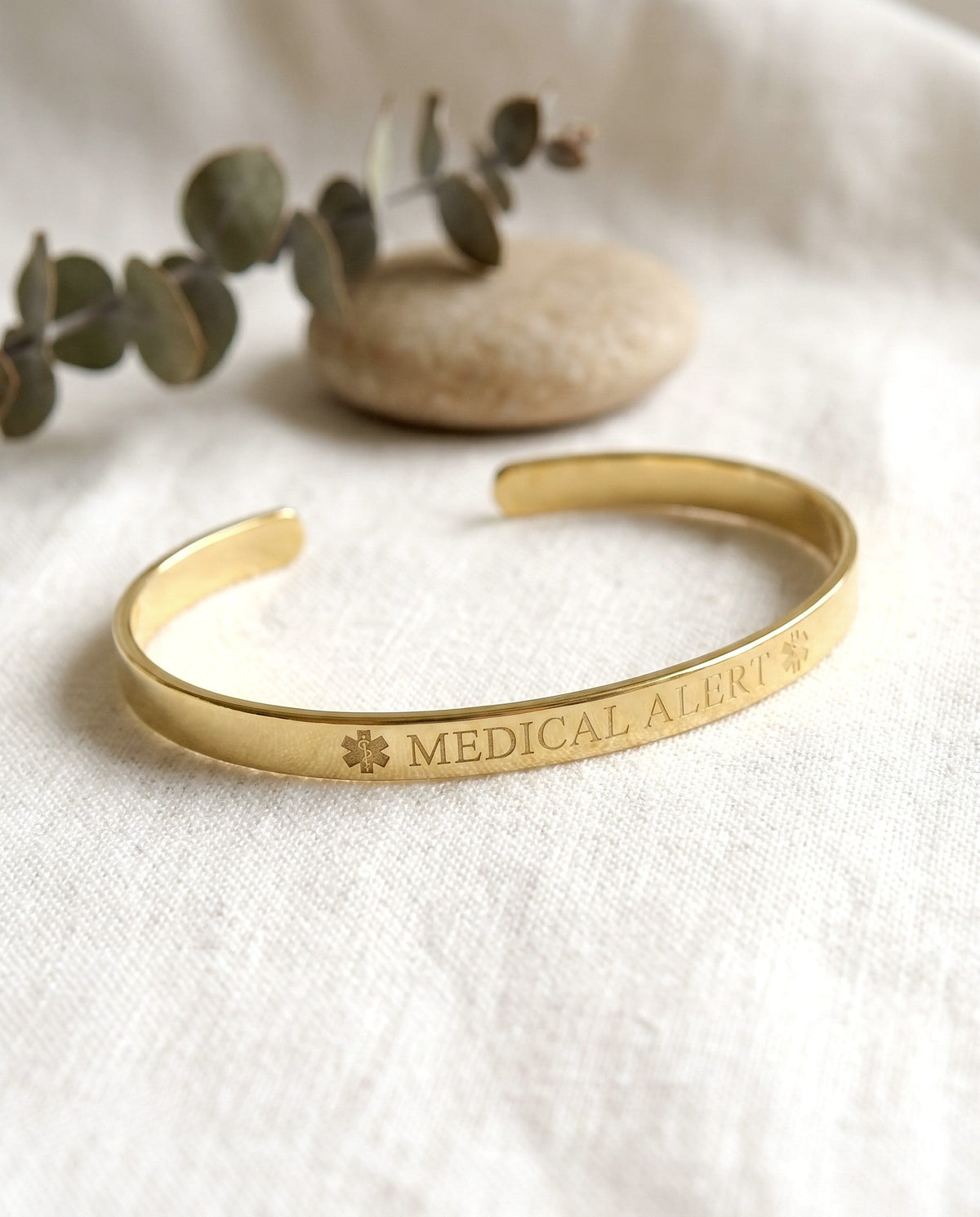 What Should You Engrave on a Medical ID Bracelet?